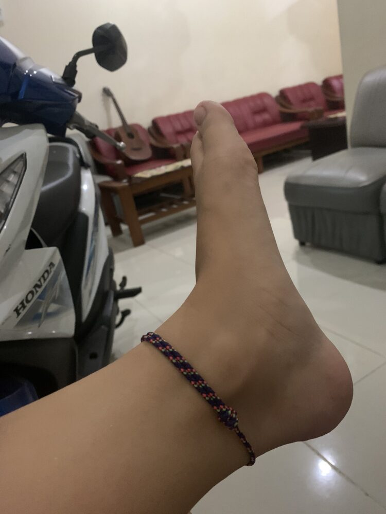 ciloqciliq feet