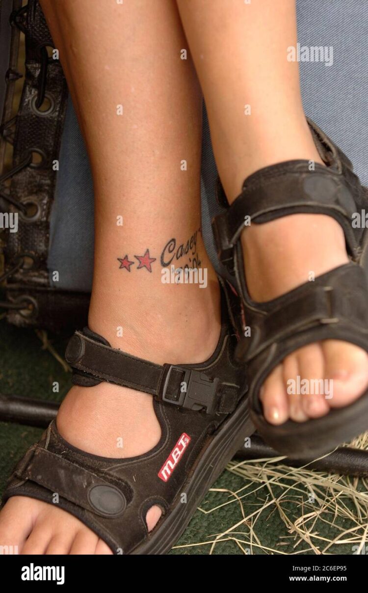 cindy sheehan feet 3