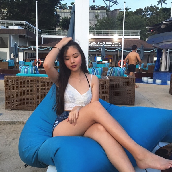 claire anastasia feet