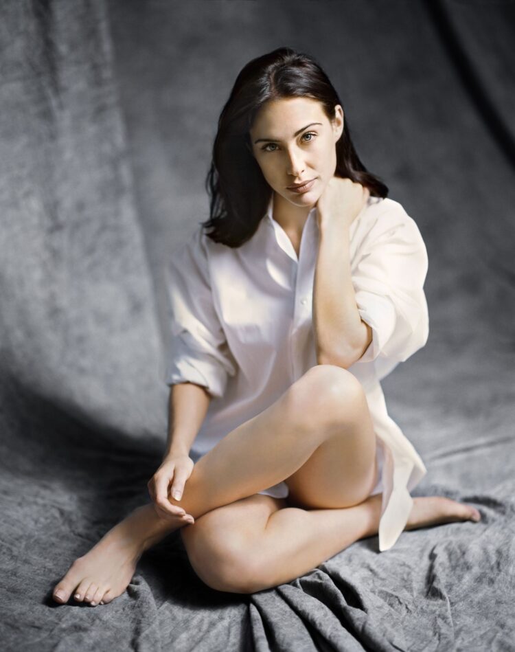 claire forlani feet 2