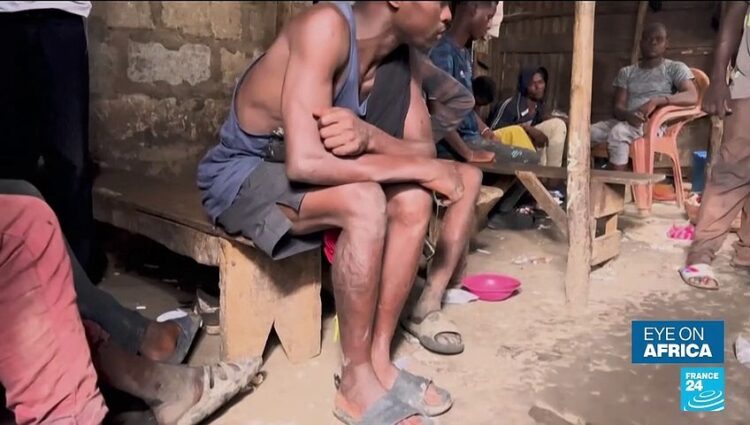 claire latour feet 4