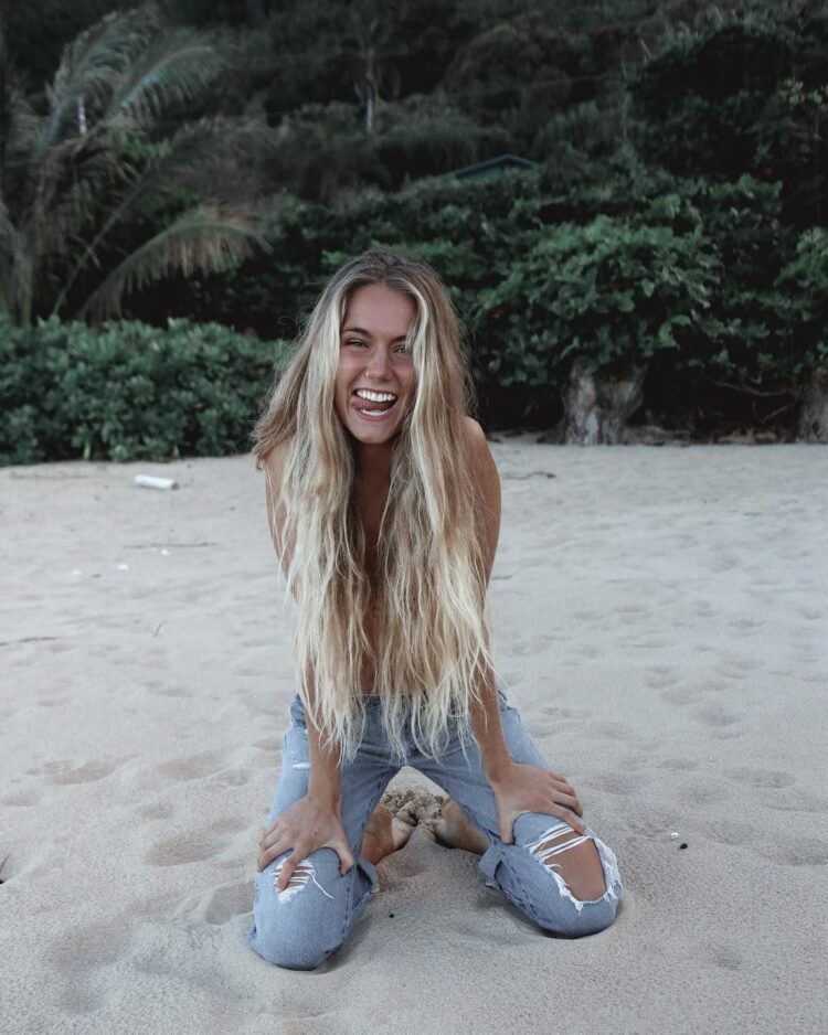 claire michelle feet 3