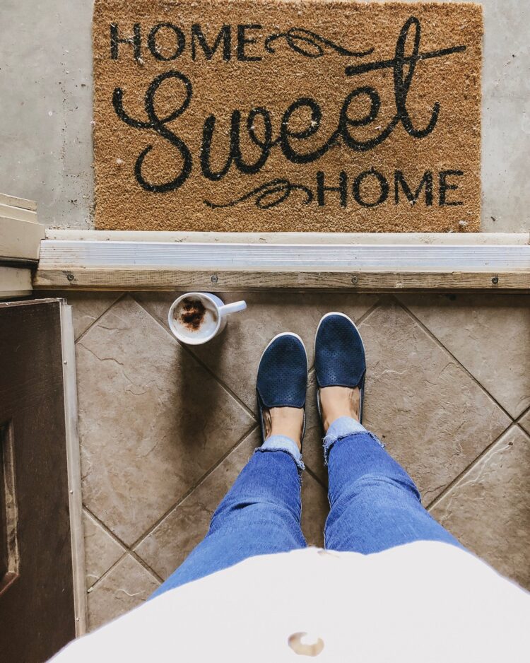 Clarissa Esquivel Feet