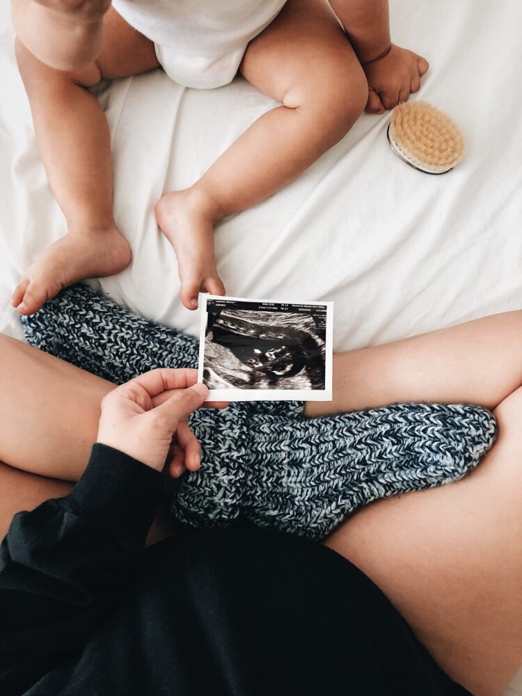 clarissa esquivel feet