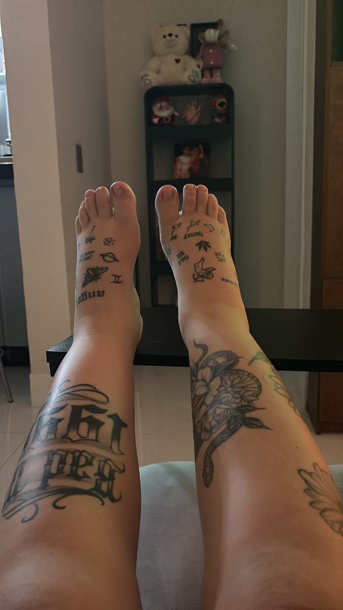 clarissa pavie feet 1