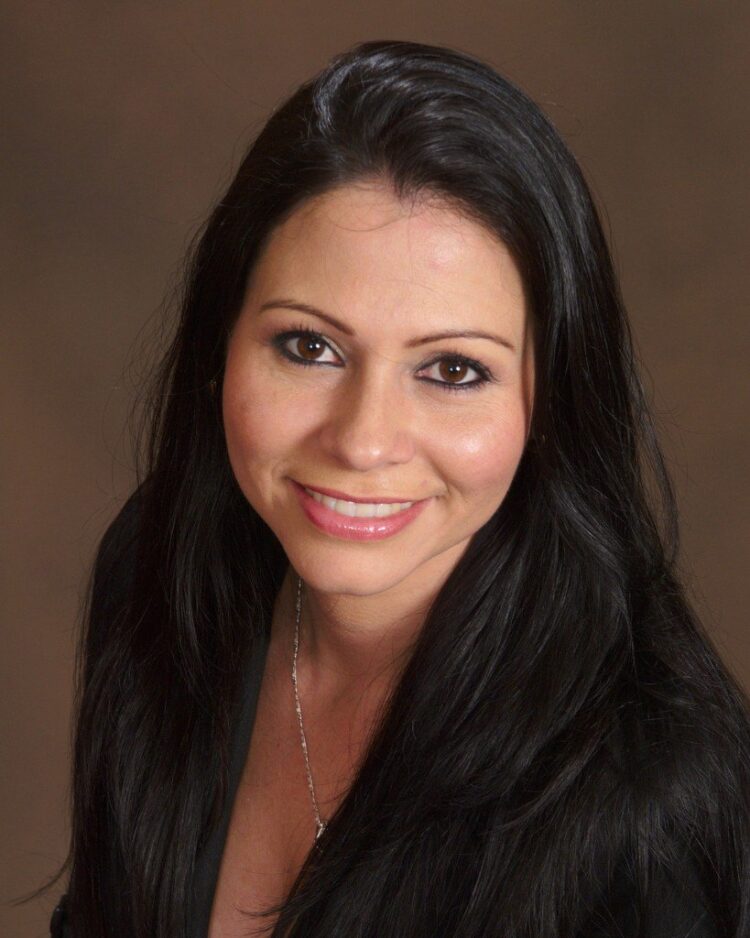 claudia acevedo feet 2