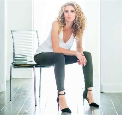 claudia black feet 5