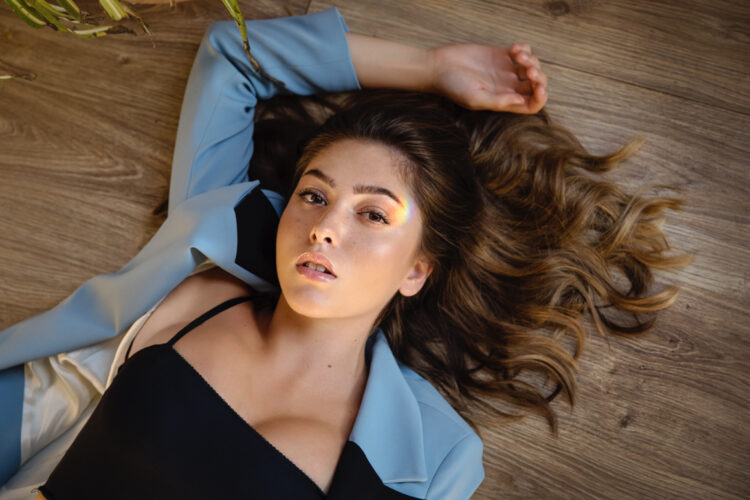 claudia dorelfi feet 5