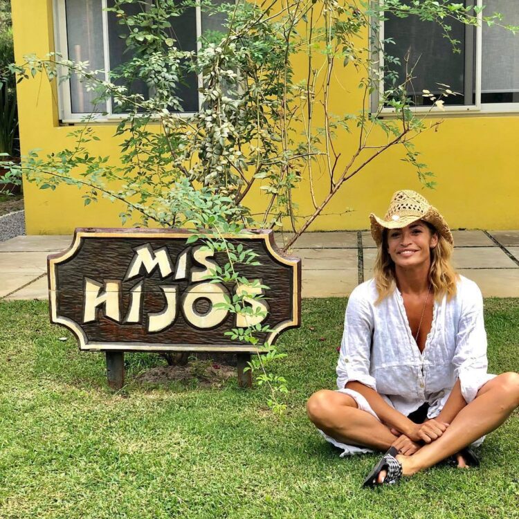 claudia fernandez feet 4