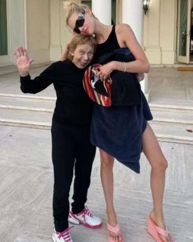 claudia heffner peltz feet 5