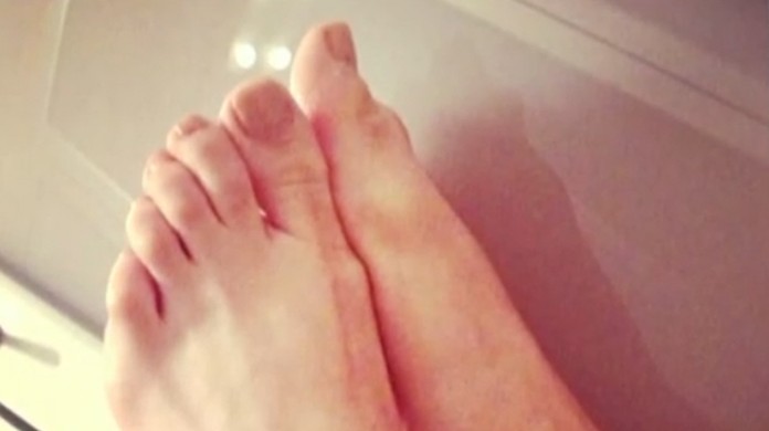 claudia leitte feet 6