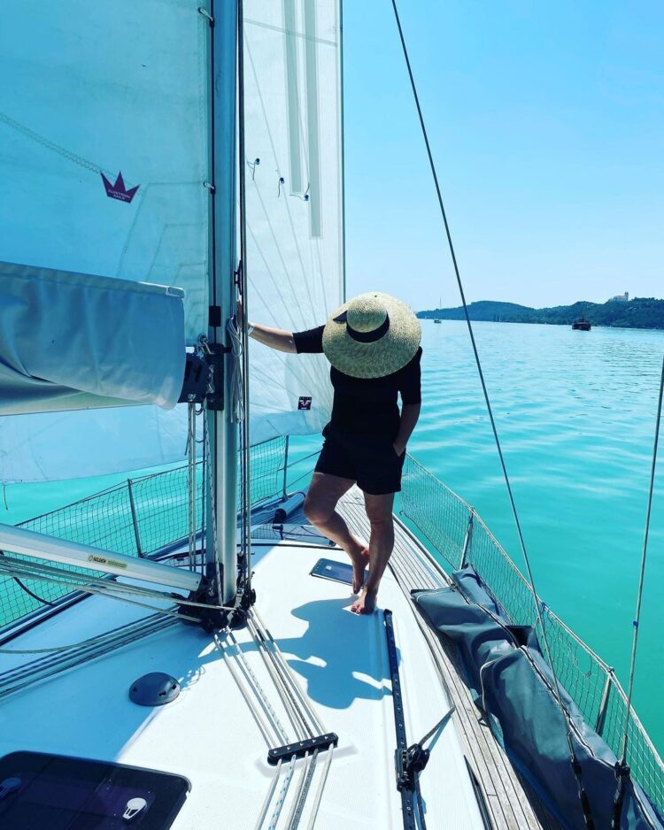 claudia liptai feet 5