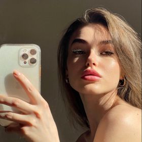 claudia misiak feet 1