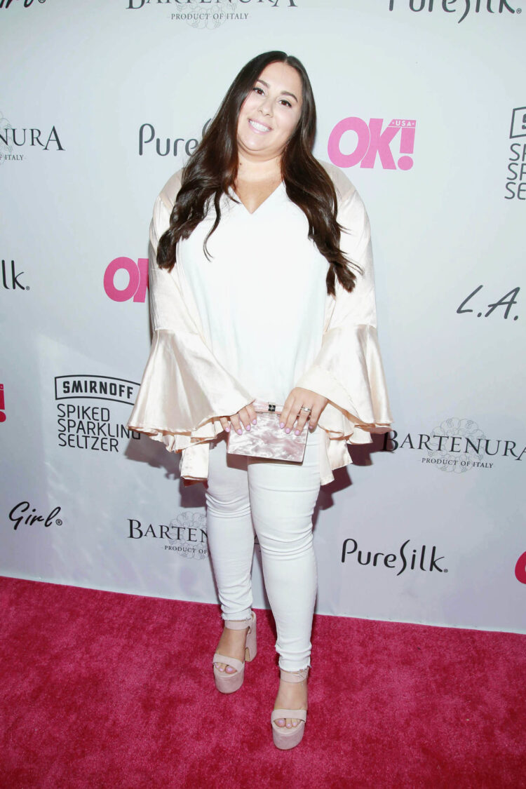 claudia oshry feet 1 scaled