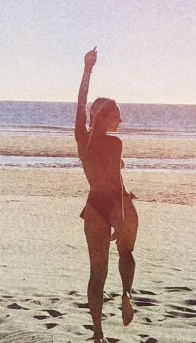 claudia pascoal feet 4