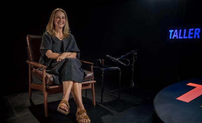 claudia ramirez feet 3