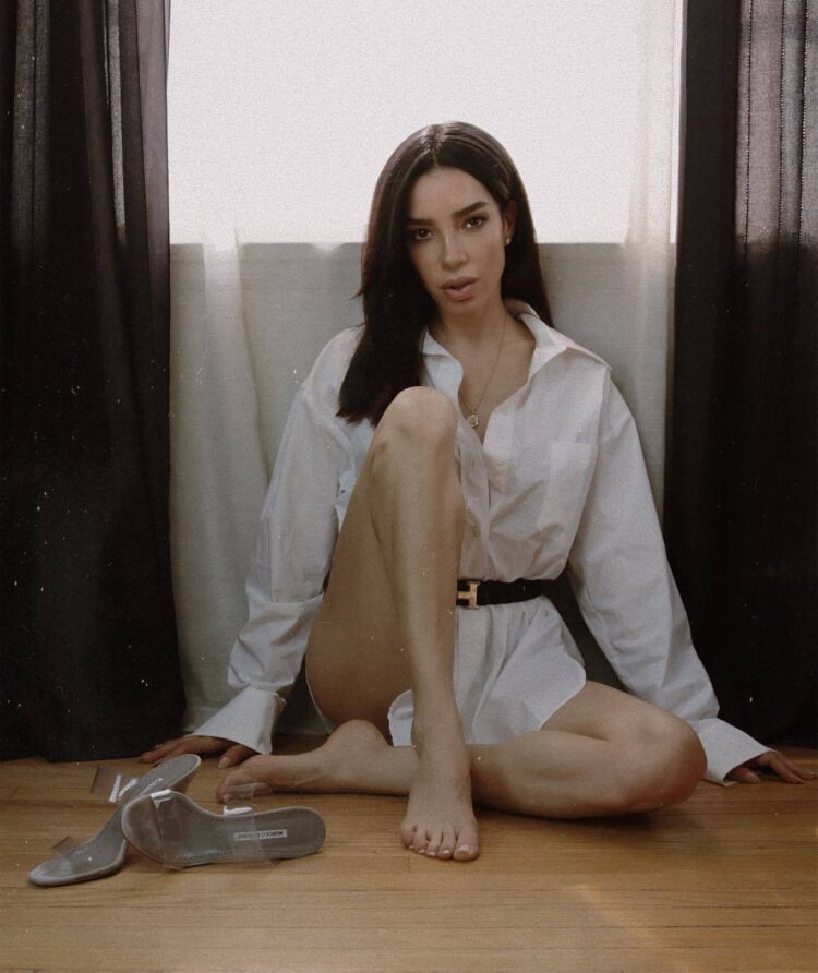 claudia salinas feet 3