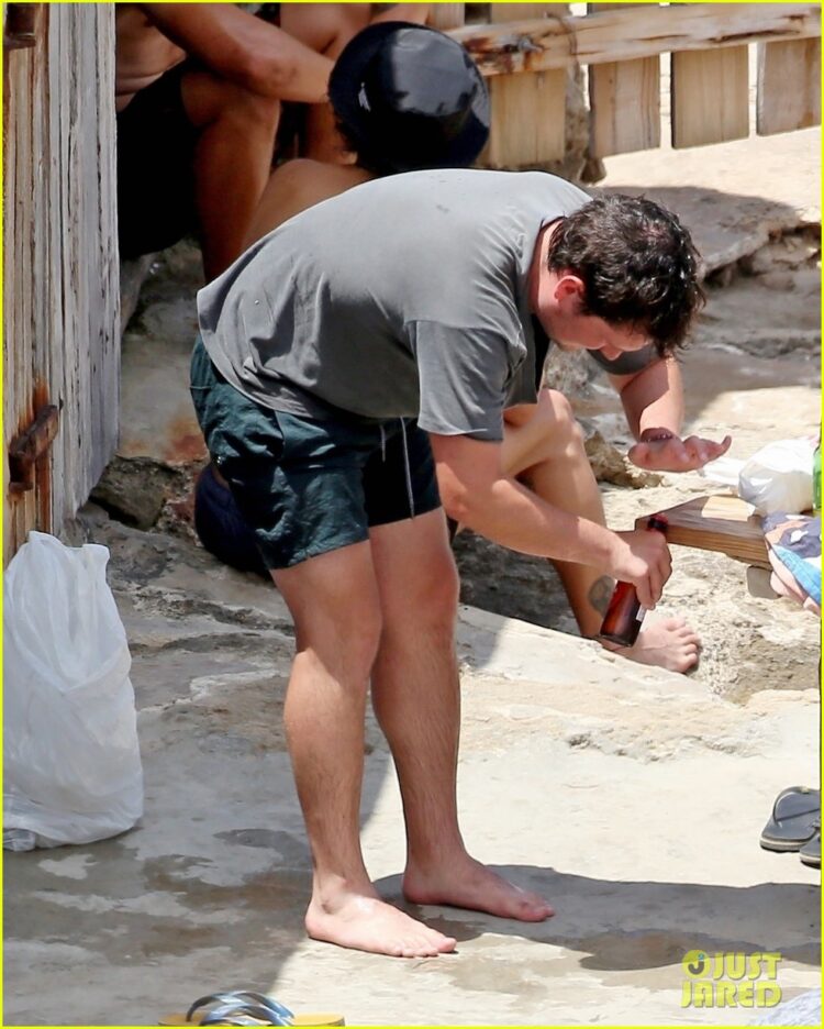 claudia traisac feet 5