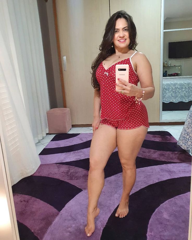 claudia trindade feet 6