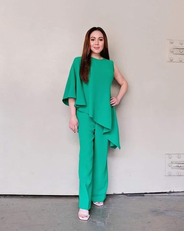 claudine barretto feet 3