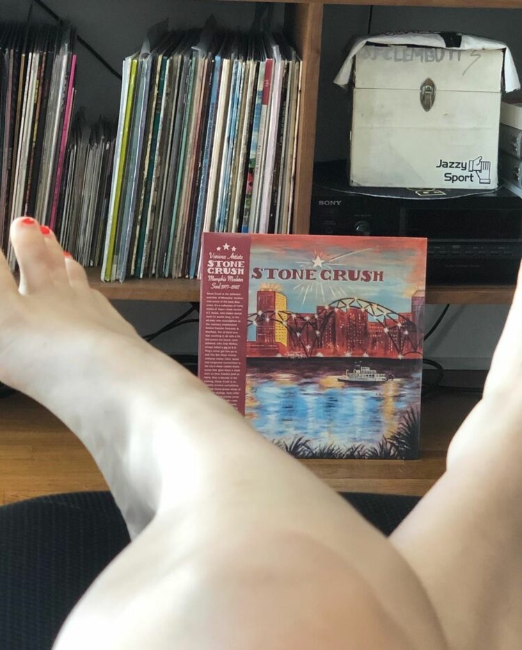 clementine creevy feet 2