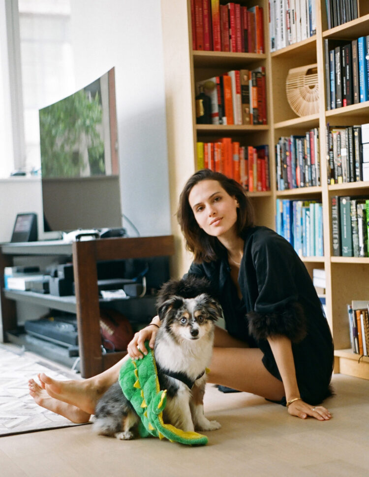 cleo abram feet scaled