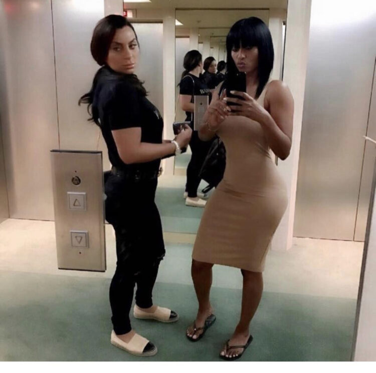 cleopatra bernard feet