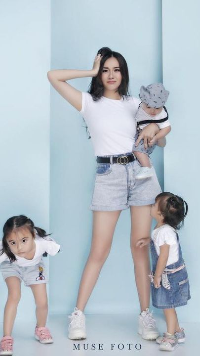 cleopatra djapri feet 3