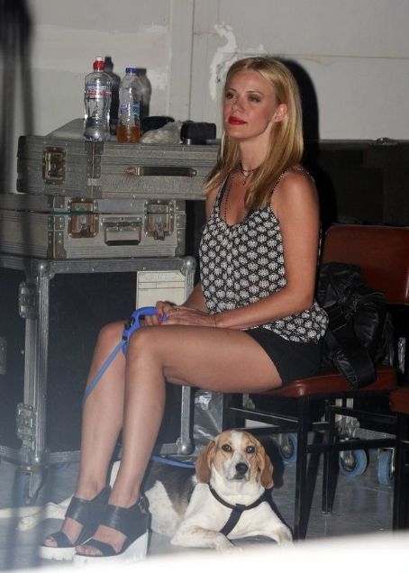 clio danae othoneou feet 2