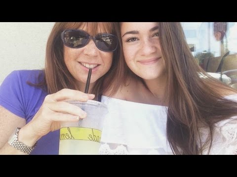 cloecouture mom feet 1