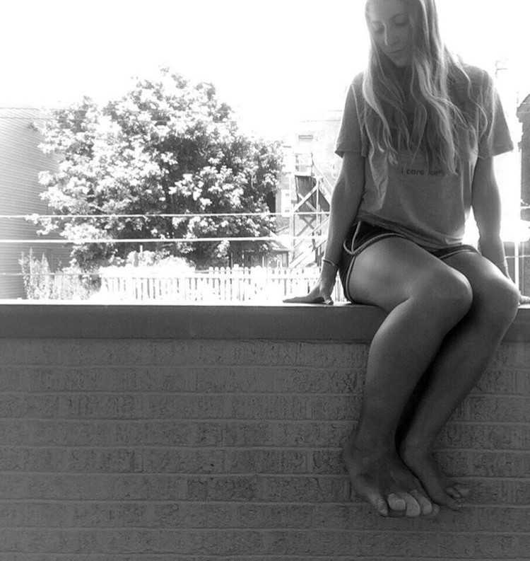 cloves feet 3