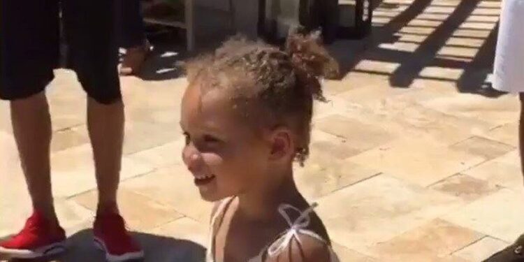 clt.dancer.curry feet 1