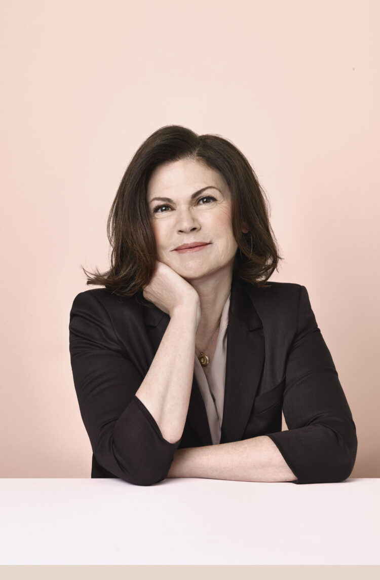 colleen atwood feet 5