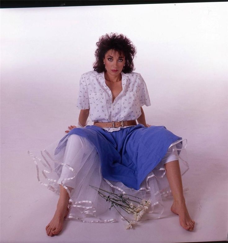 colleen jones feet 5