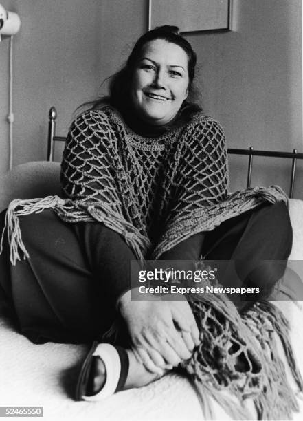 colleen mccullough feet