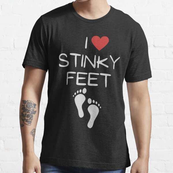 comical tee feet