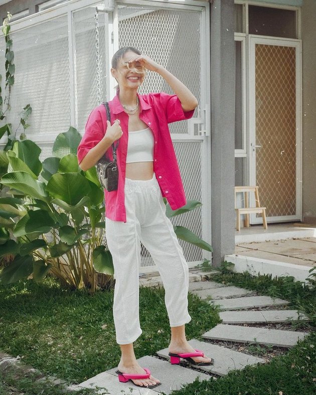 conchita caroline feet 3