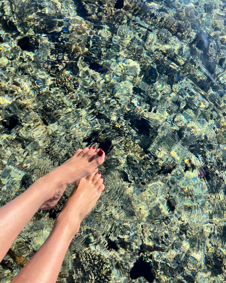 constance leto feet 4