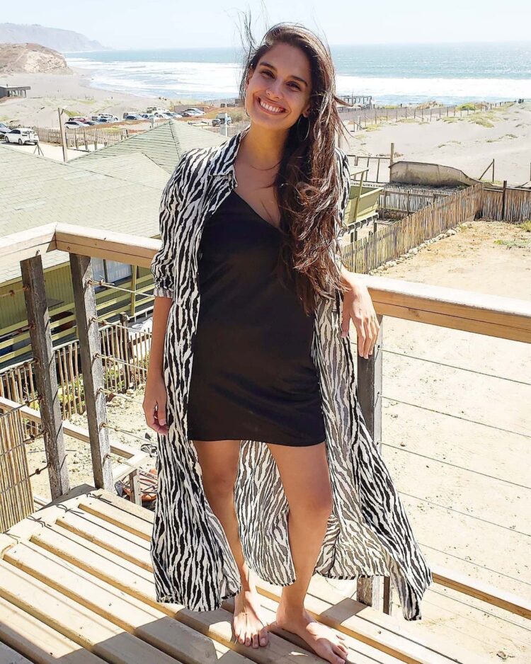 constanza araya feet