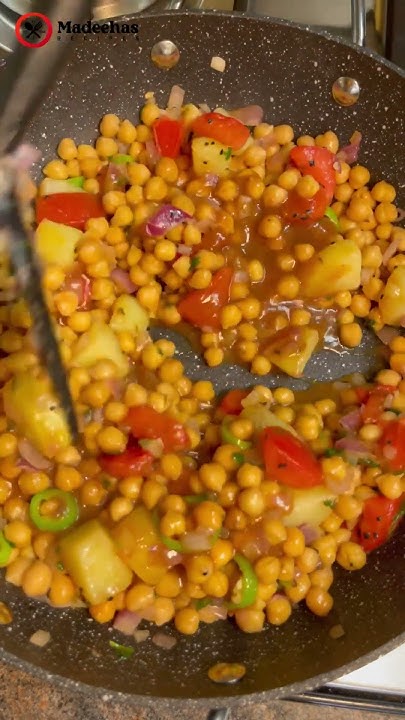 cook with madeeha feet 6