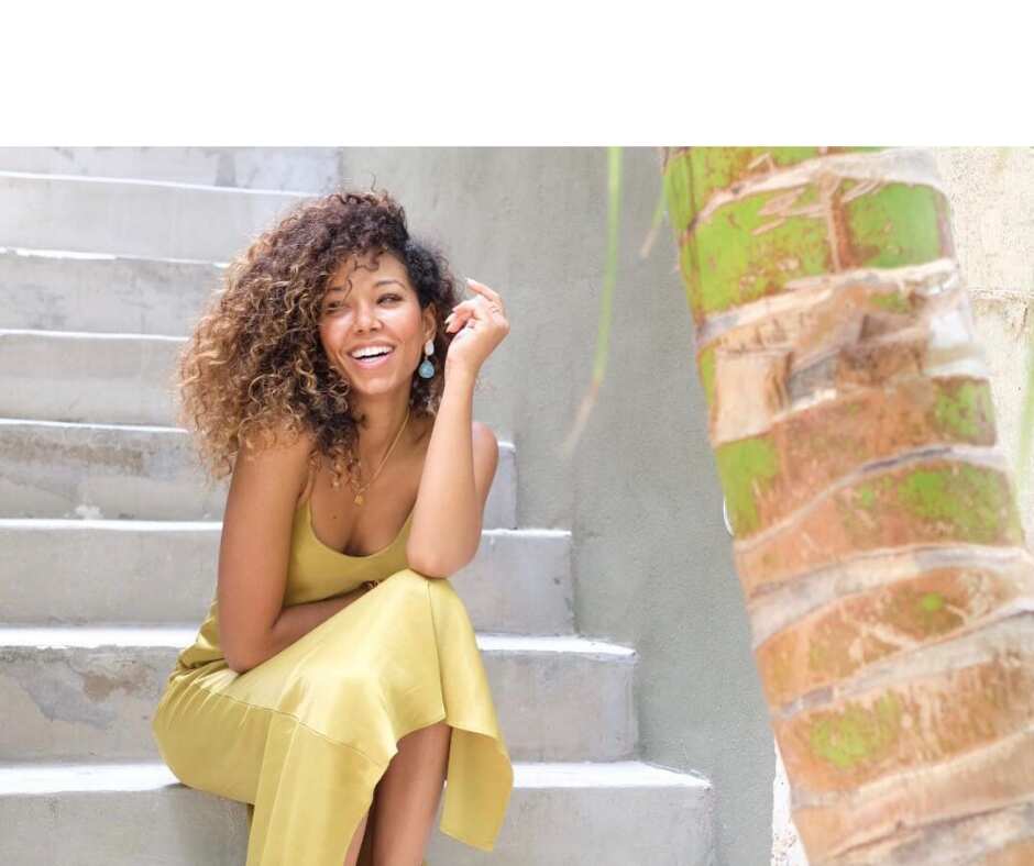 cora gauthier feet 6