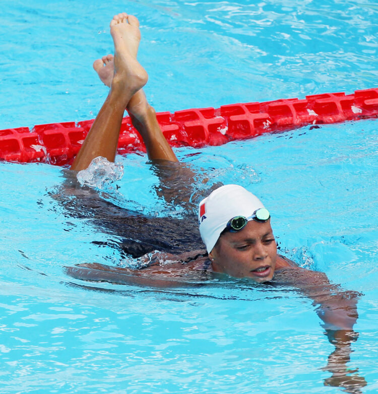 coralie balmy feet 1