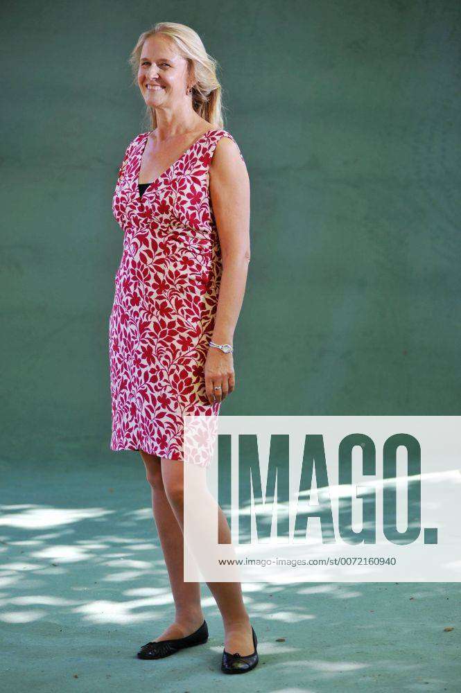 cornelia funke feet 2