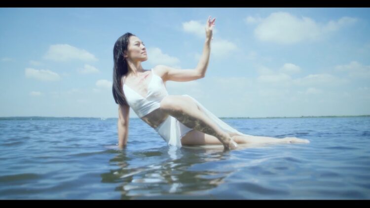 corryna putri feet 3