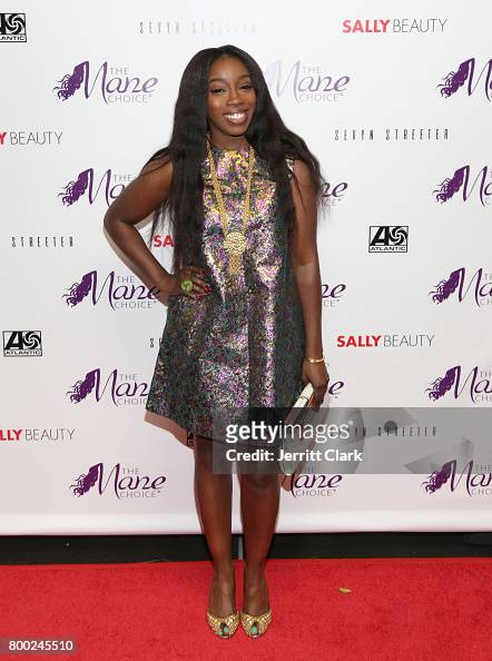 courtney adeleye feet 6