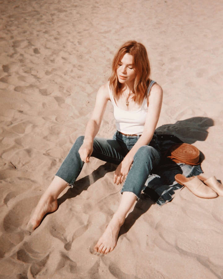 courtney halverson feet 5