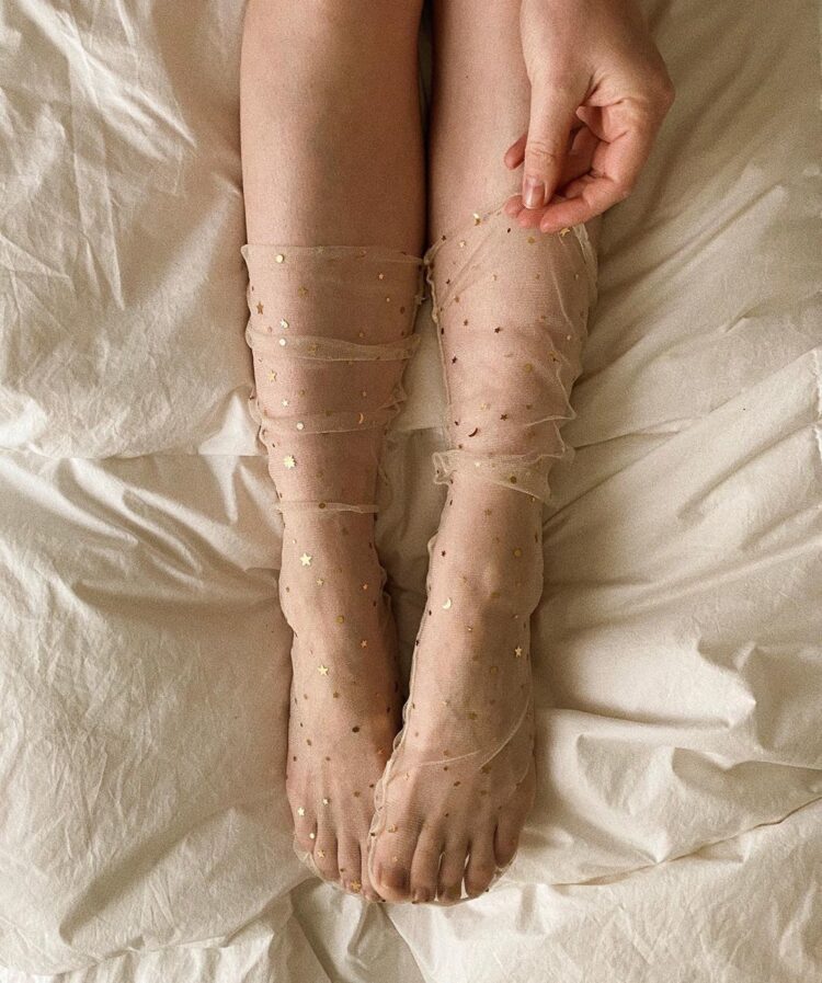 courtney halverson feet