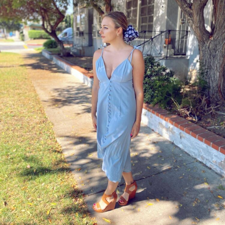 courtney hart feet 1