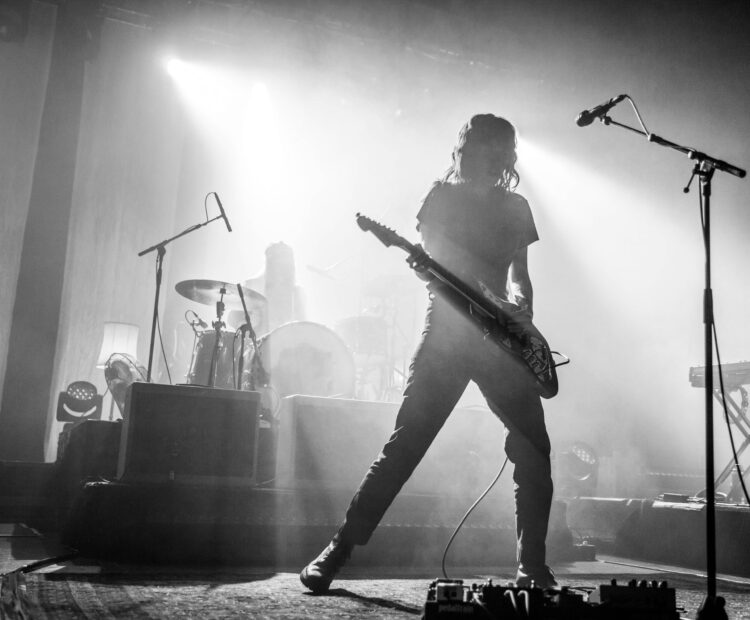 courtney lloyd feet 5