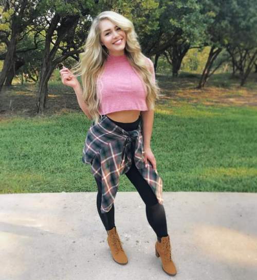courtney tailor feet 6